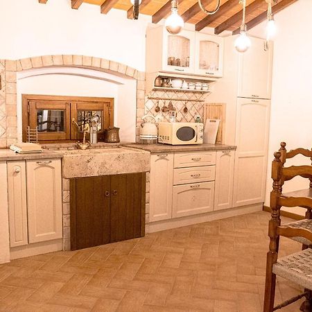 Casa Alle Monache Gambassi Terme Bagian luar foto